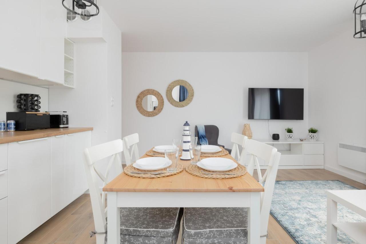 Seaside Apartment Wybrzeze Dziwnow By Noclegi Renters Exterior photo